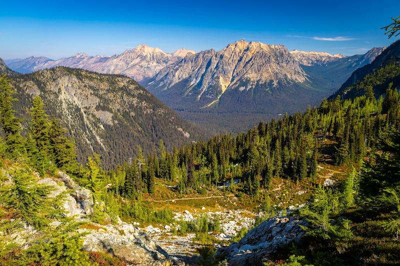 North Cascades mountain view with alpine forest and peaks near Winthrop WA